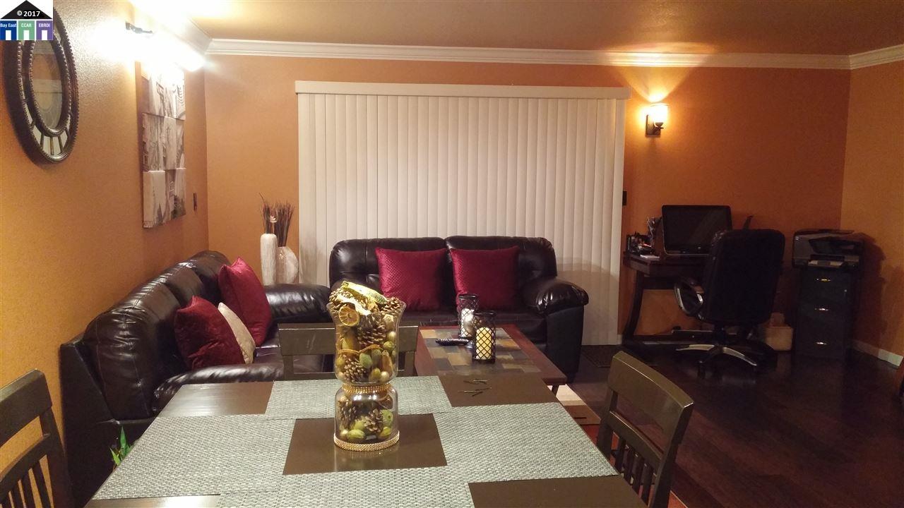 3 Lancaster Ln #209