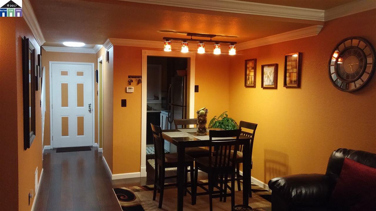 3 Lancaster Ln #209