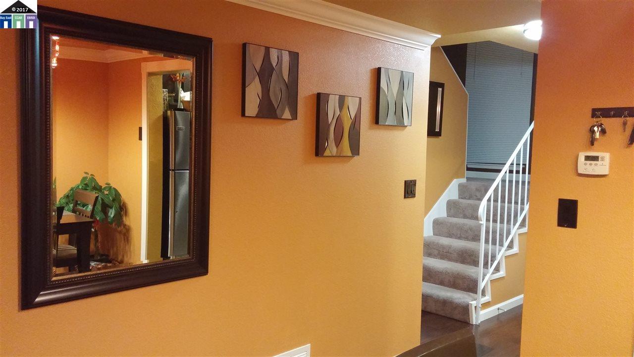 3 Lancaster Ln #209
