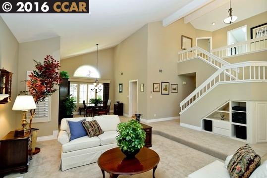 5240 Canyon Crest Dr