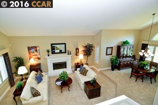 5240 Canyon Crest Dr