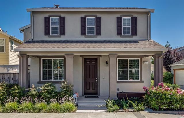 909 Shadywood Cir