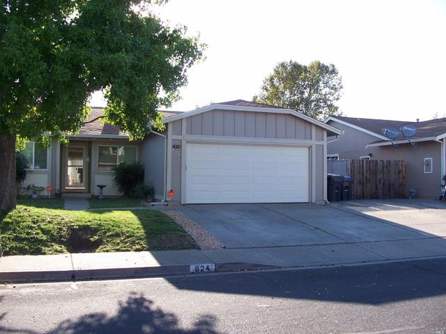 819 Yosemite Way