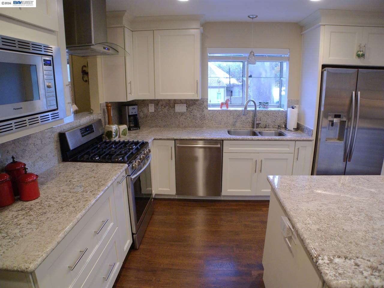 5135 Oakdale Ct