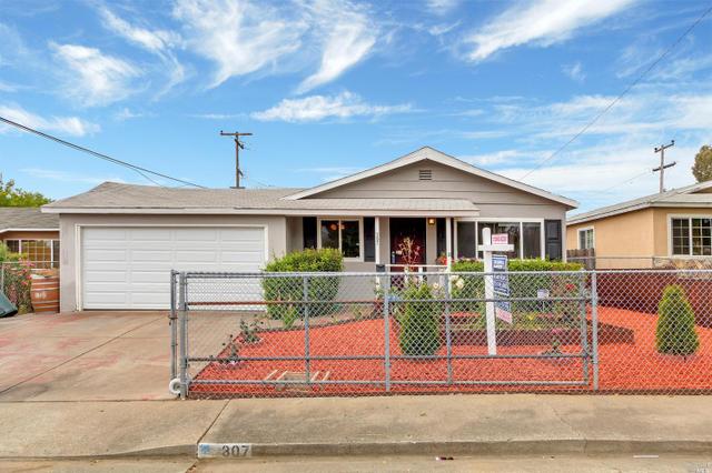 647 Quartz Ln