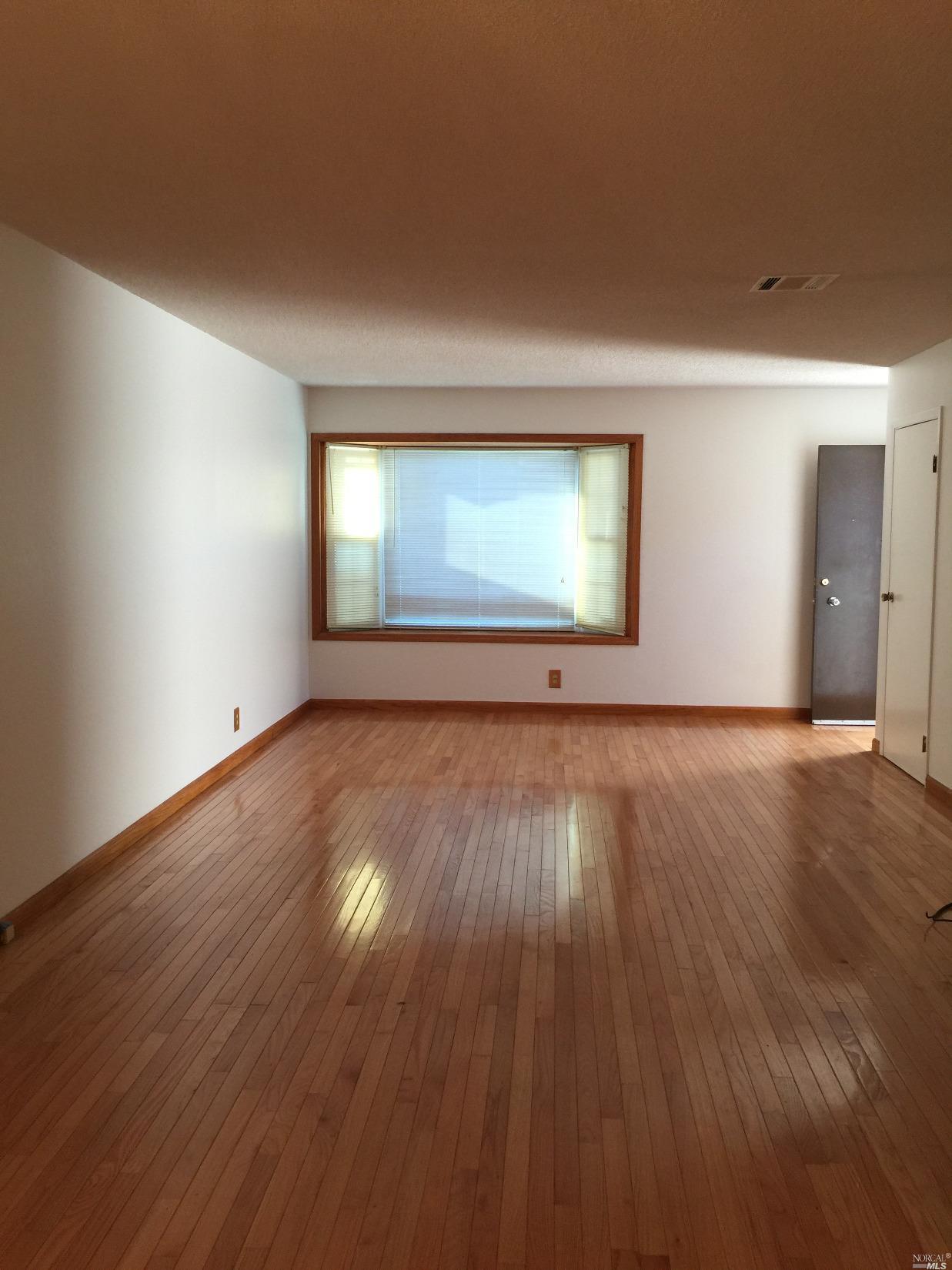 For Sale: 1863 Mini Dr Vallejo, CA 94589