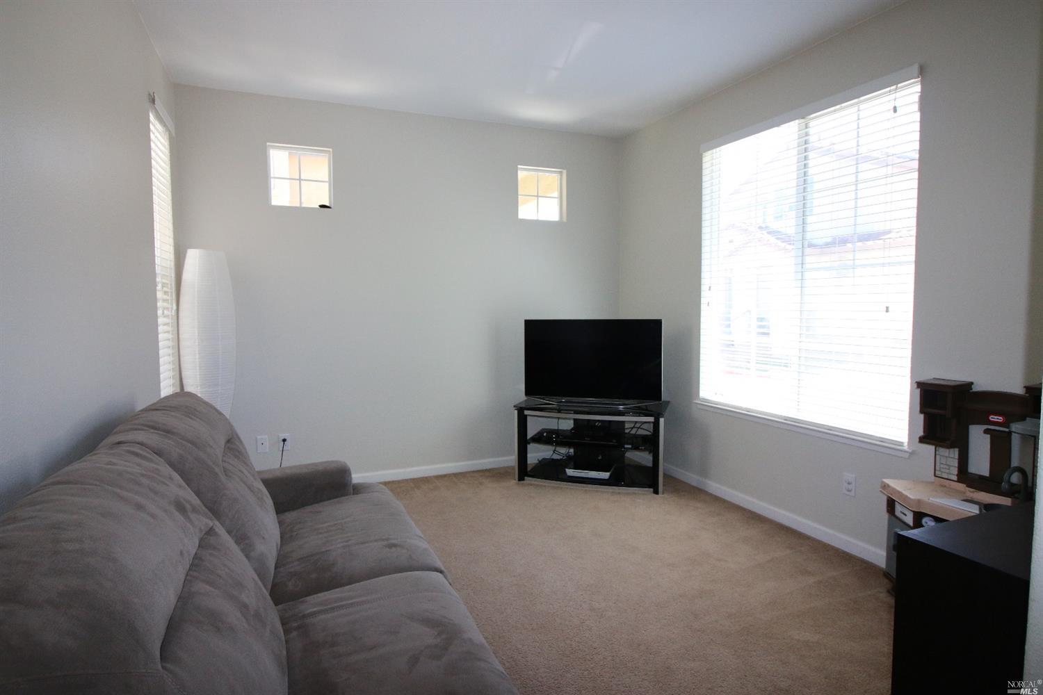 9 Marina Ridge Ct