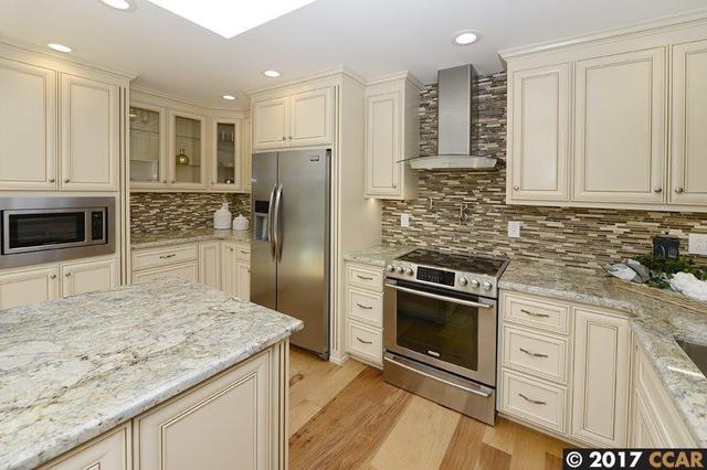 3064 Rossmoor Pkwy #4
