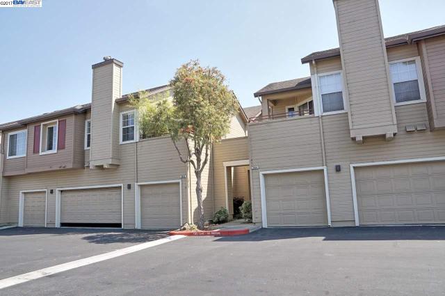 3301 Roosevelt Ave