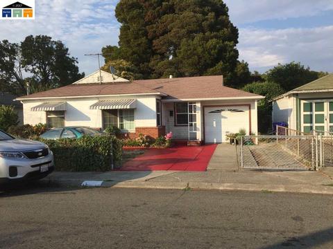3111 Alta Mira Dr