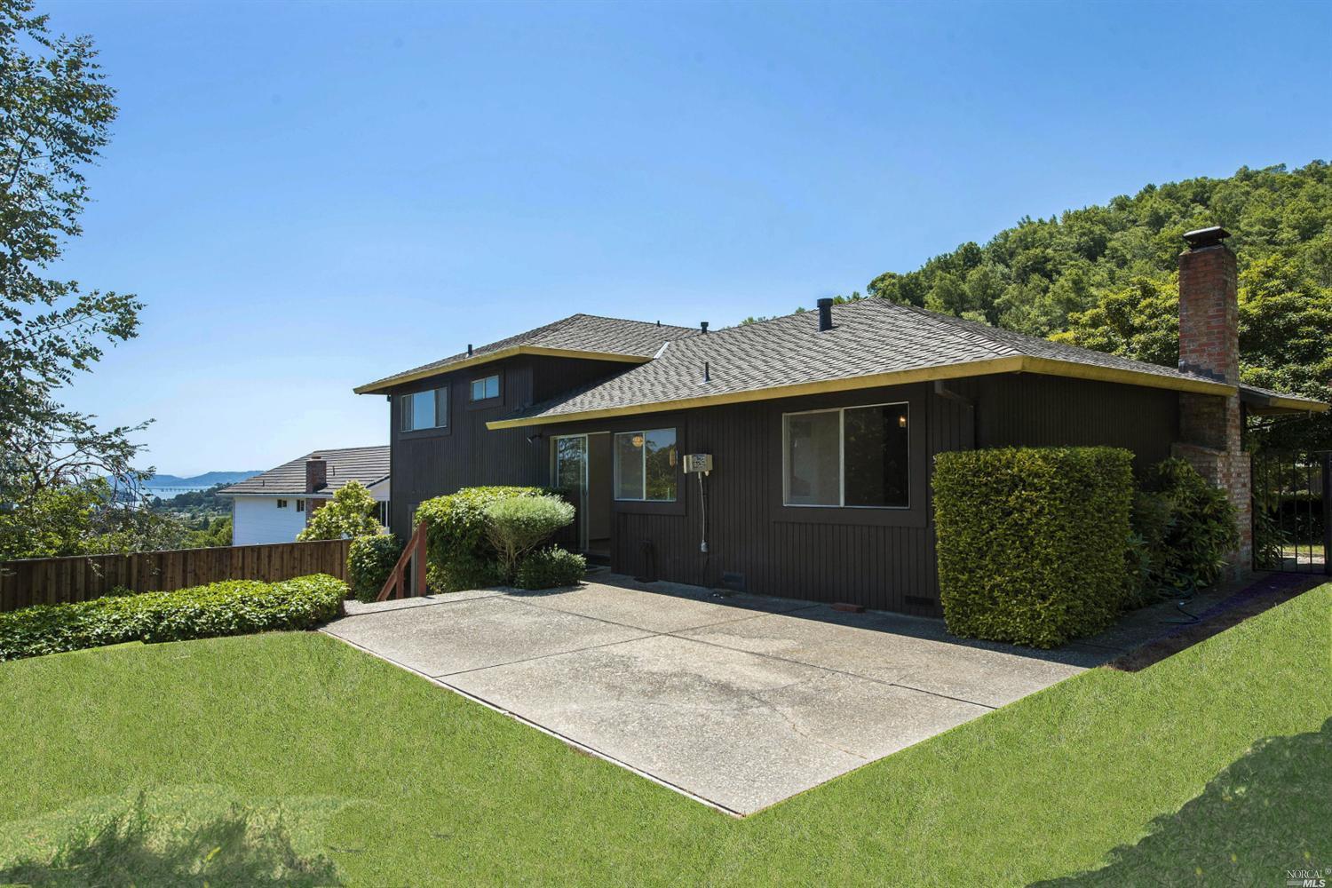 For Sale: 22 Laurelwood Ct San Rafael, CA 94901