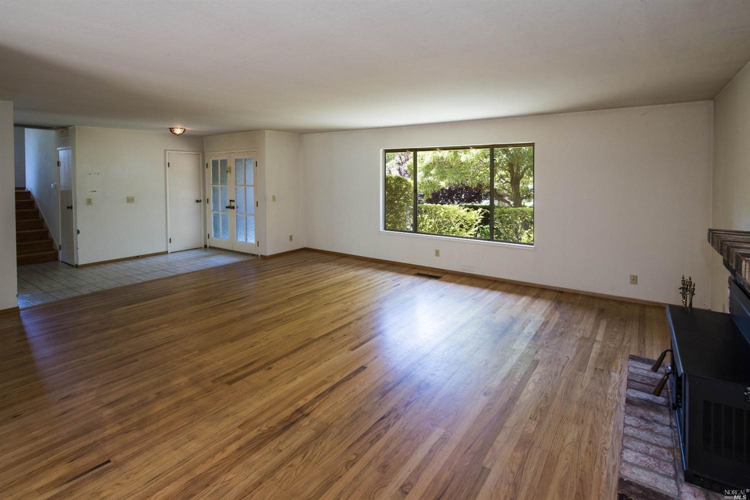 For Sale: 22 Laurelwood Ct San Rafael, CA 94901