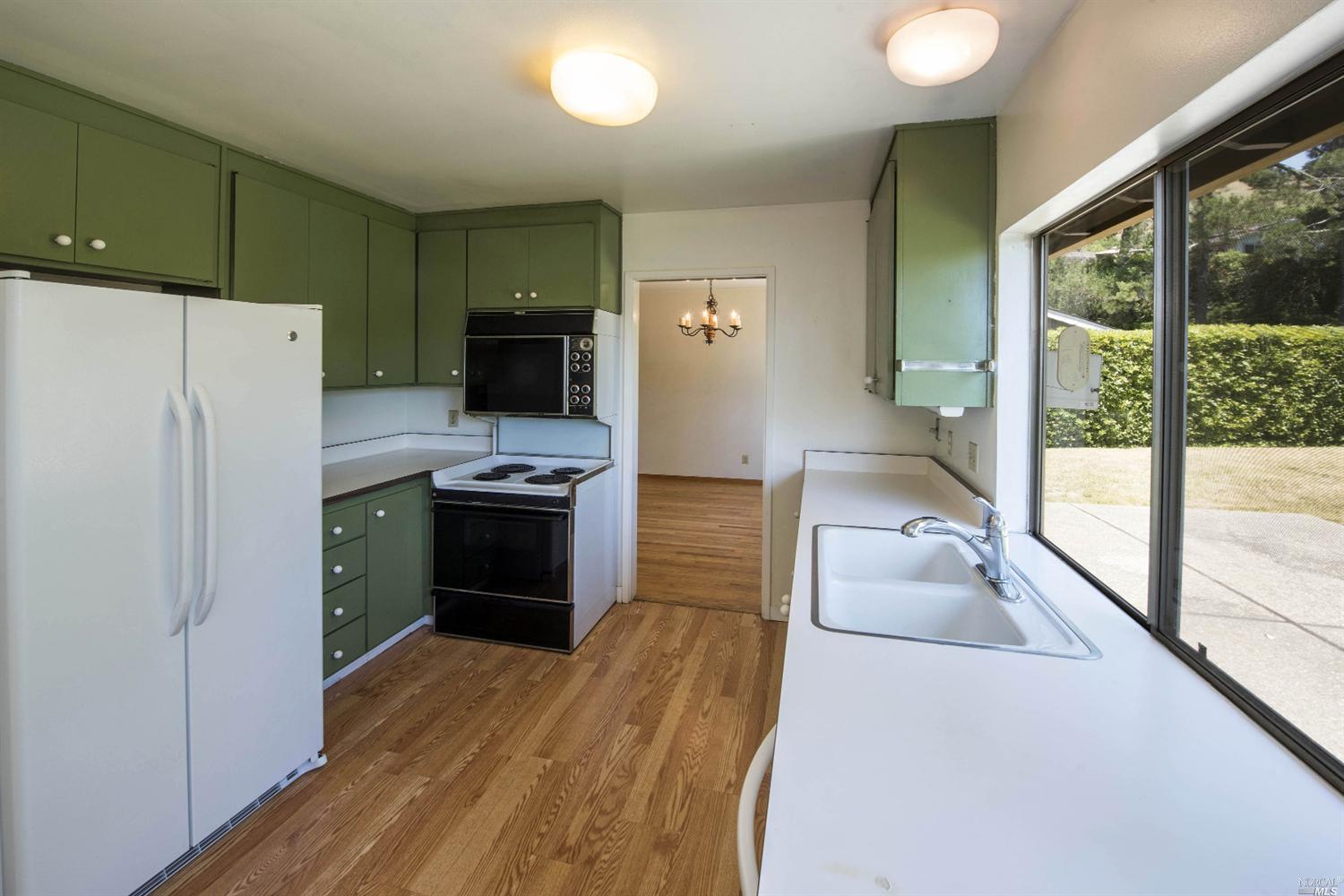 For Sale: 22 Laurelwood Ct San Rafael, CA 94901