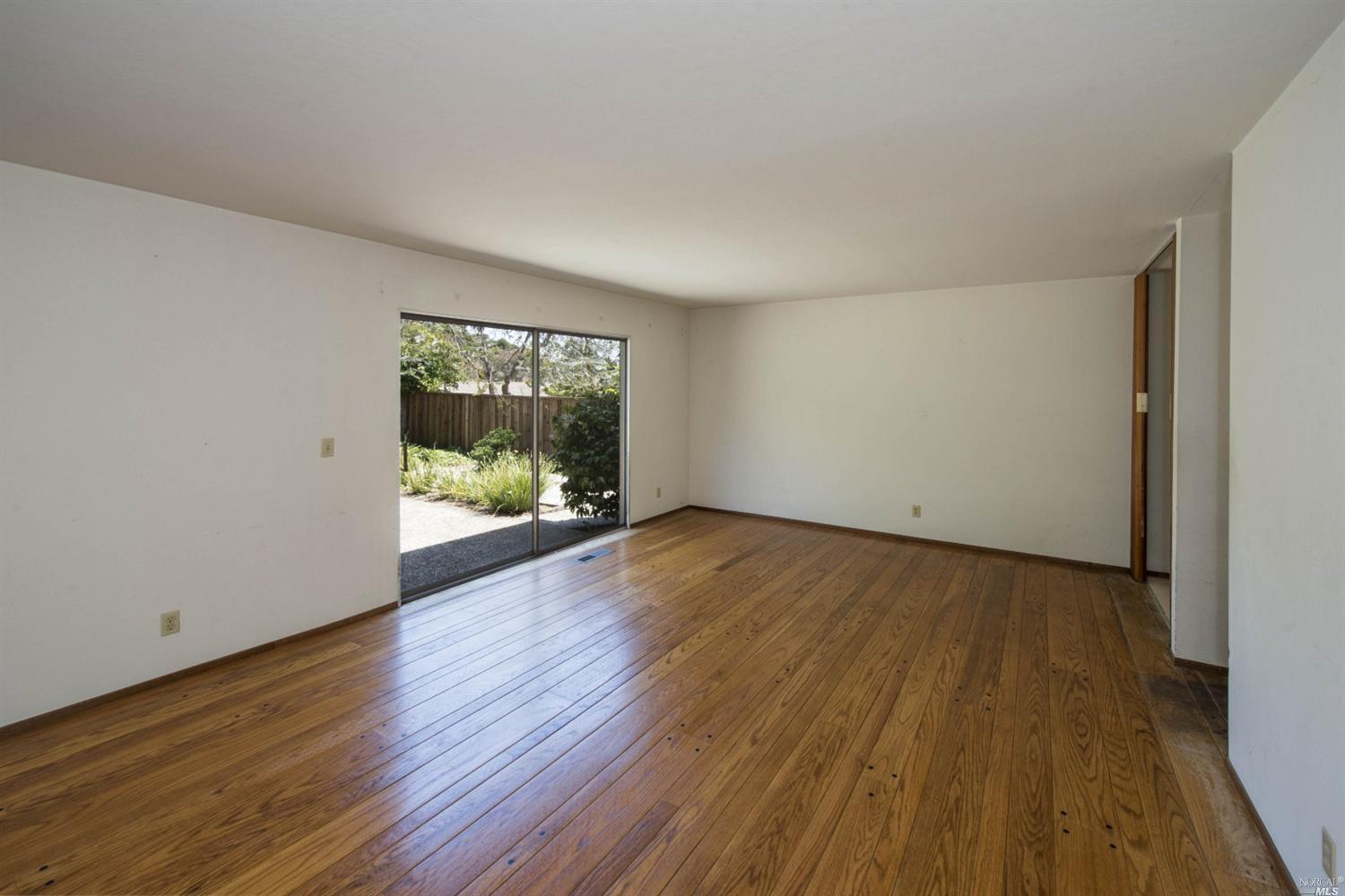 For Sale: 22 Laurelwood Ct San Rafael, CA 94901
