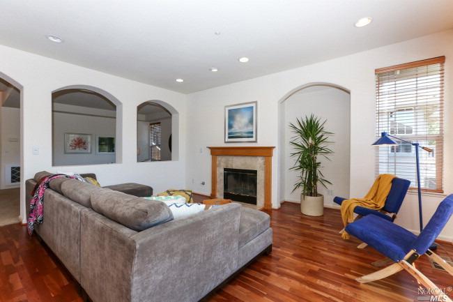 For Sale: 95 Vista Marin Dr San Rafael, CA 94903