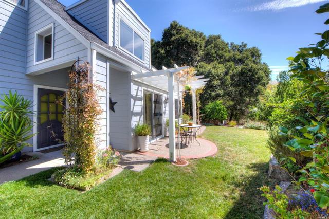 10 Rock Rose Ct