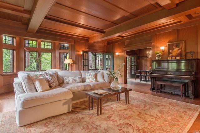 16 Parkwood Ave