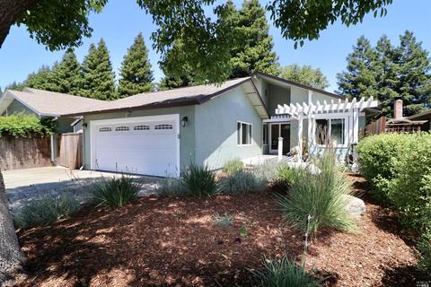 7285 Roxanne Ln
