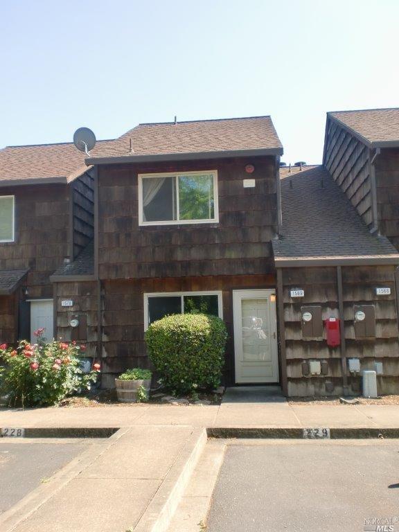 For Sale: 1569 Parkway Dr Rohnert Park, CA 94928