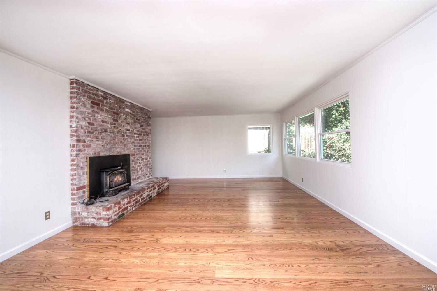 For Sale: 51 Piper Ln Fairfax, CA 94930