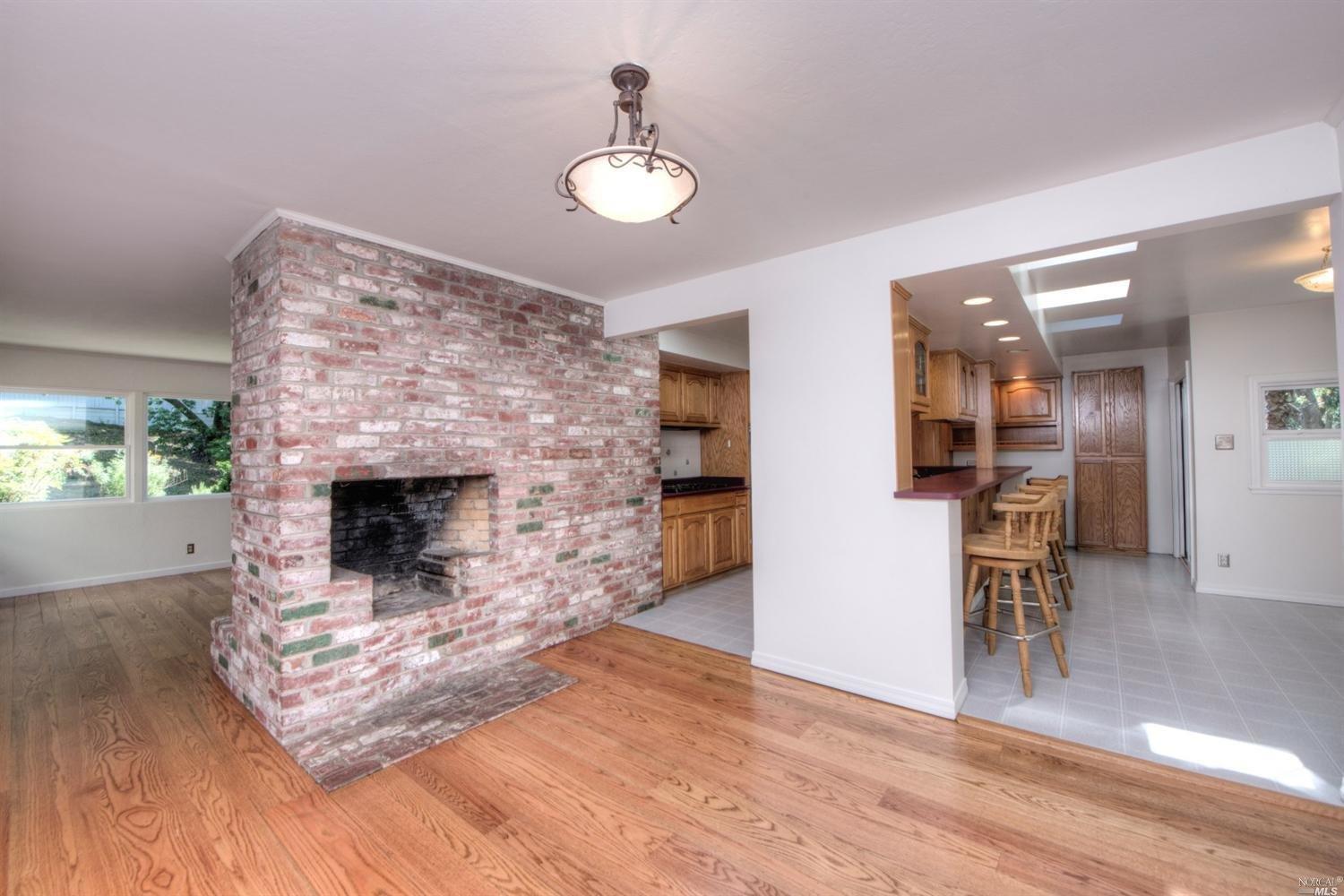 For Sale: 51 Piper Ln Fairfax, CA 94930