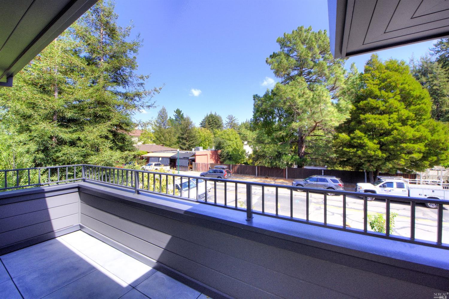 295 Magnolia Ave