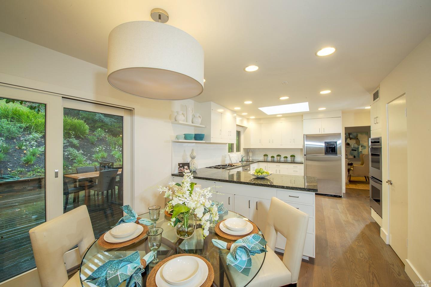 6 Escalon Dr