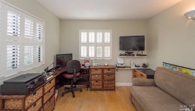 85 Birchwood Dr