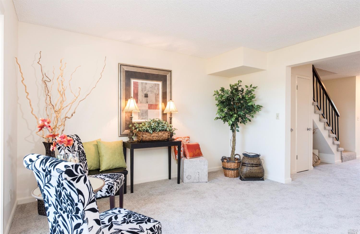 9 Oak Crest Ct