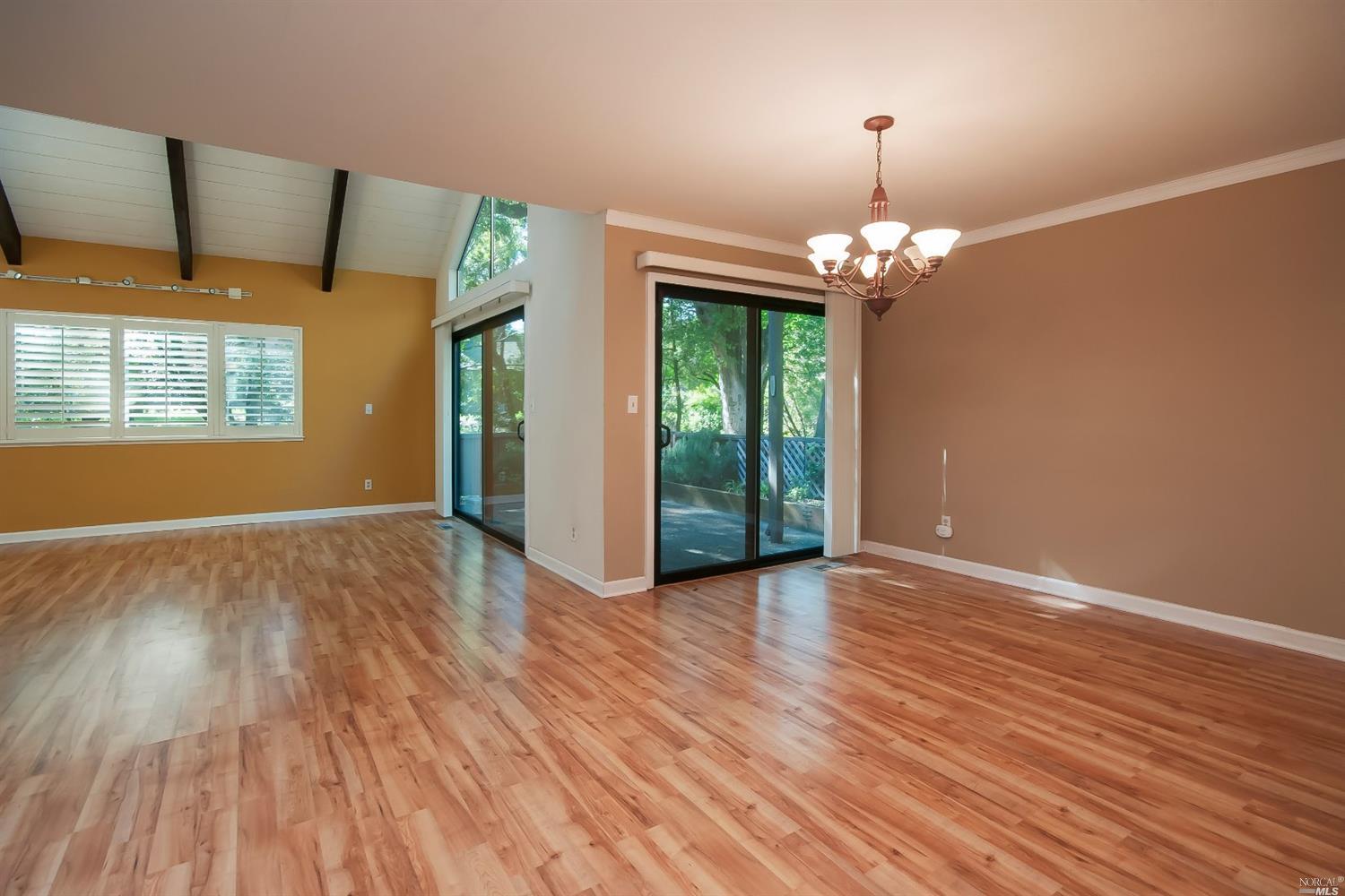 76 Orchard Way