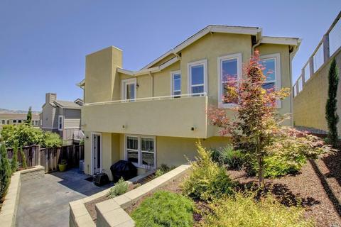 544 Jade St #22