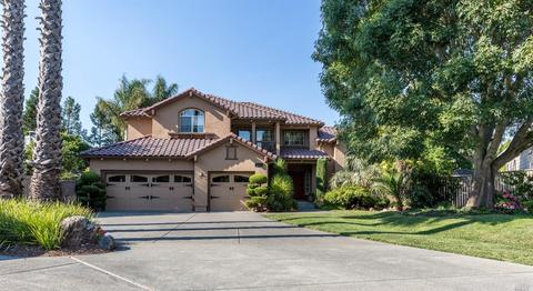 1833 Sleepy Hollow Ln