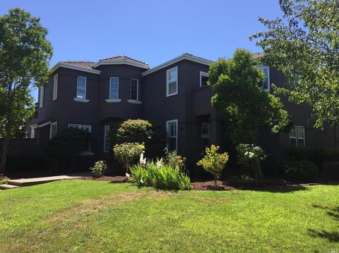 1833 Sleepy Hollow Ln