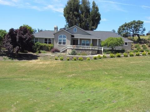 1833 Sleepy Hollow Ln