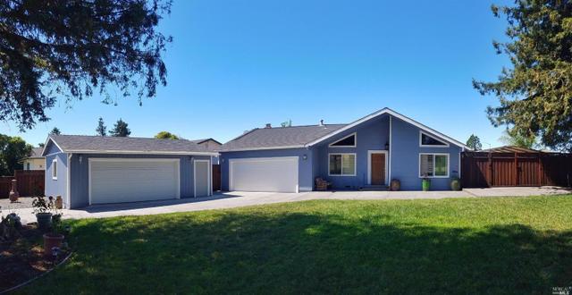 1853 Castle Dr