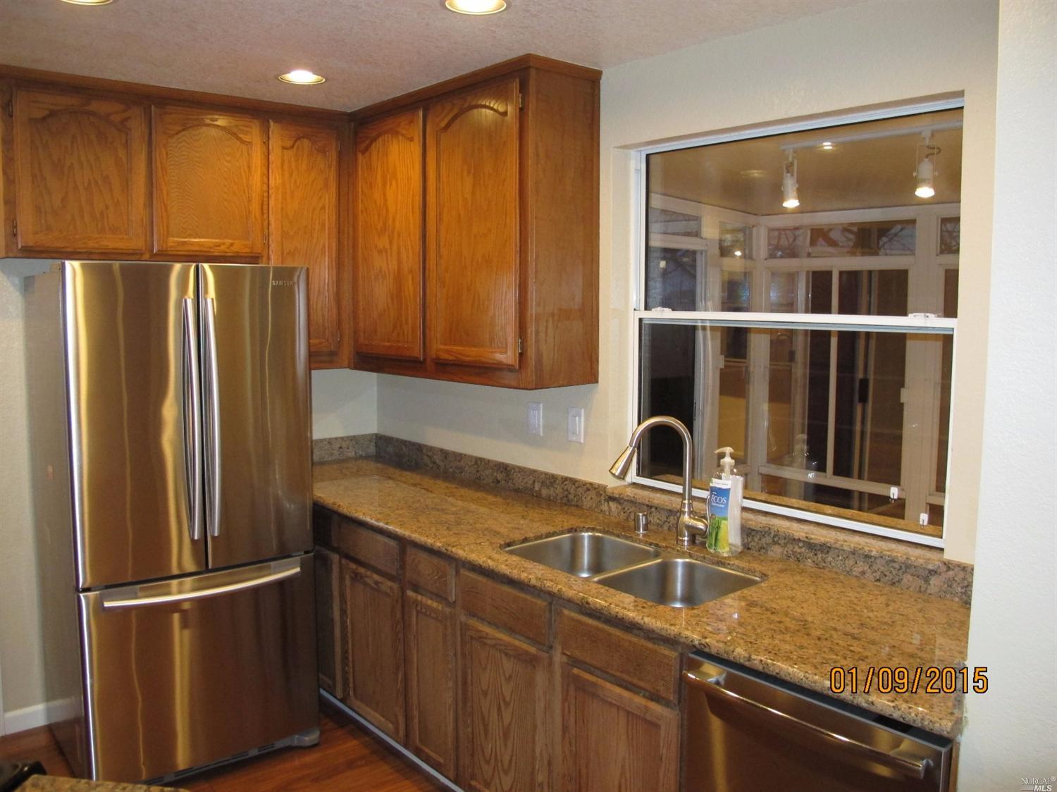 For Sale: 706 Newcastle Ct Petaluma, CA 94954