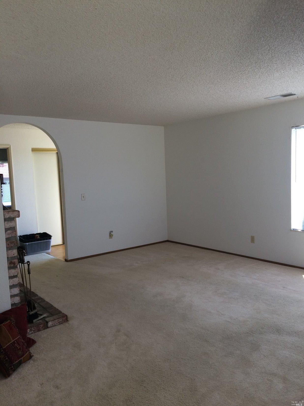 For Sale: 402 Park Place Dr Petaluma, CA 94954
