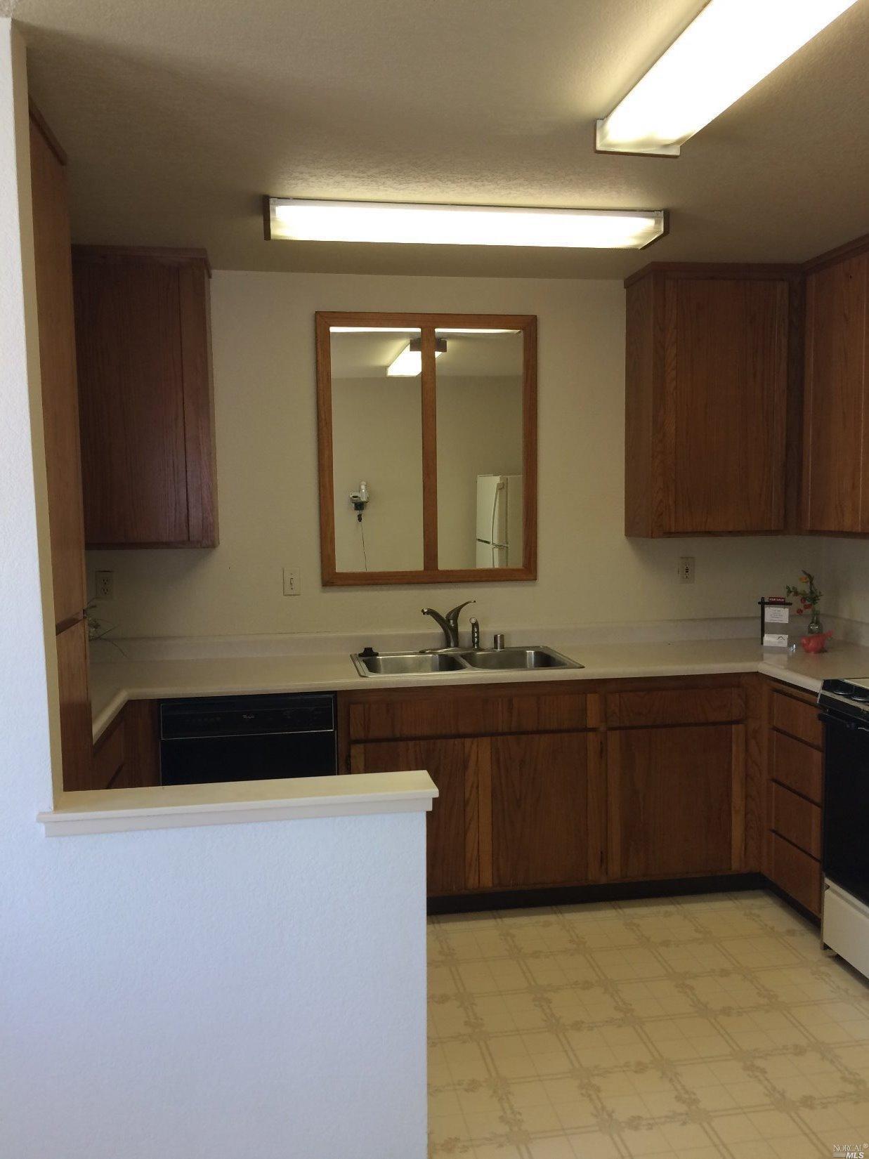 For Sale: 402 Park Place Dr Petaluma, CA 94954