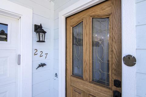 227 Wixon Dr