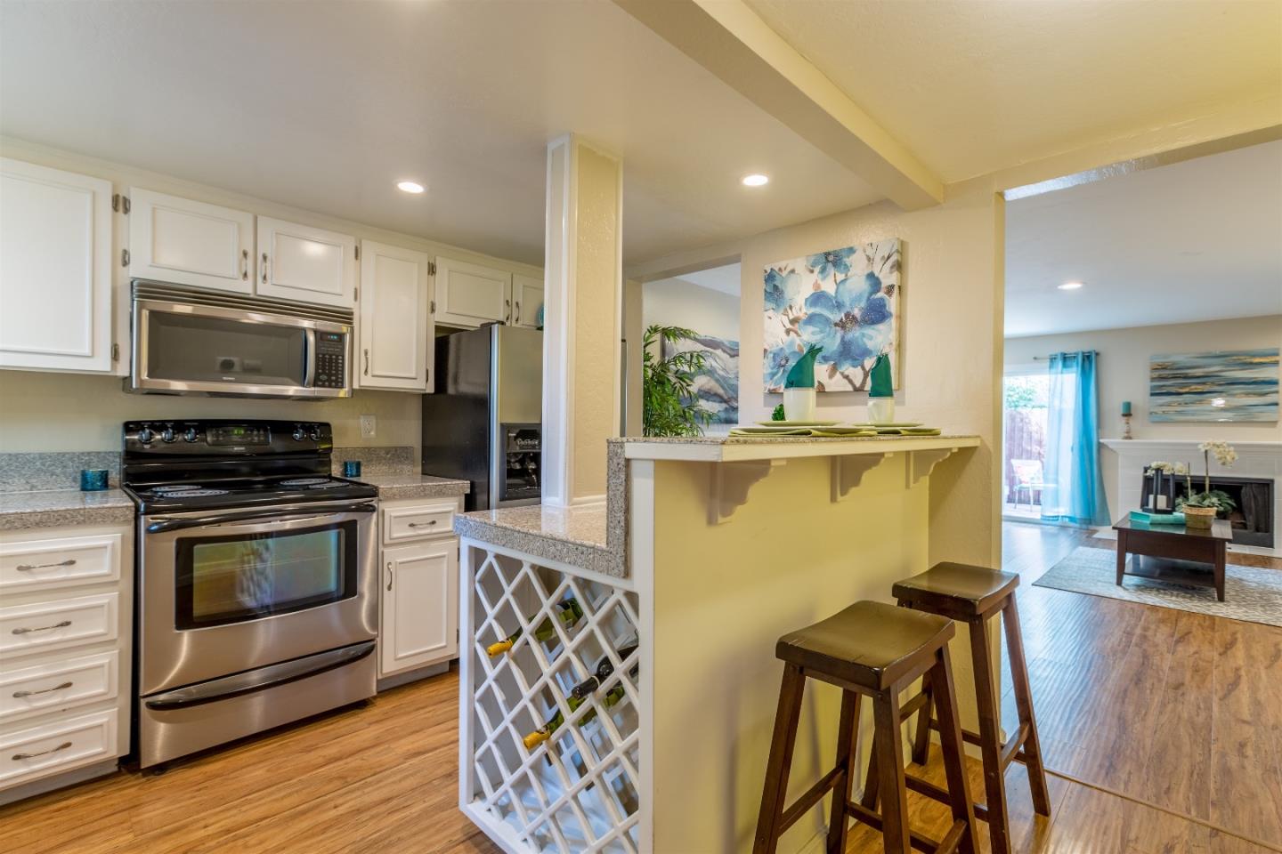 1523 Eden Ave