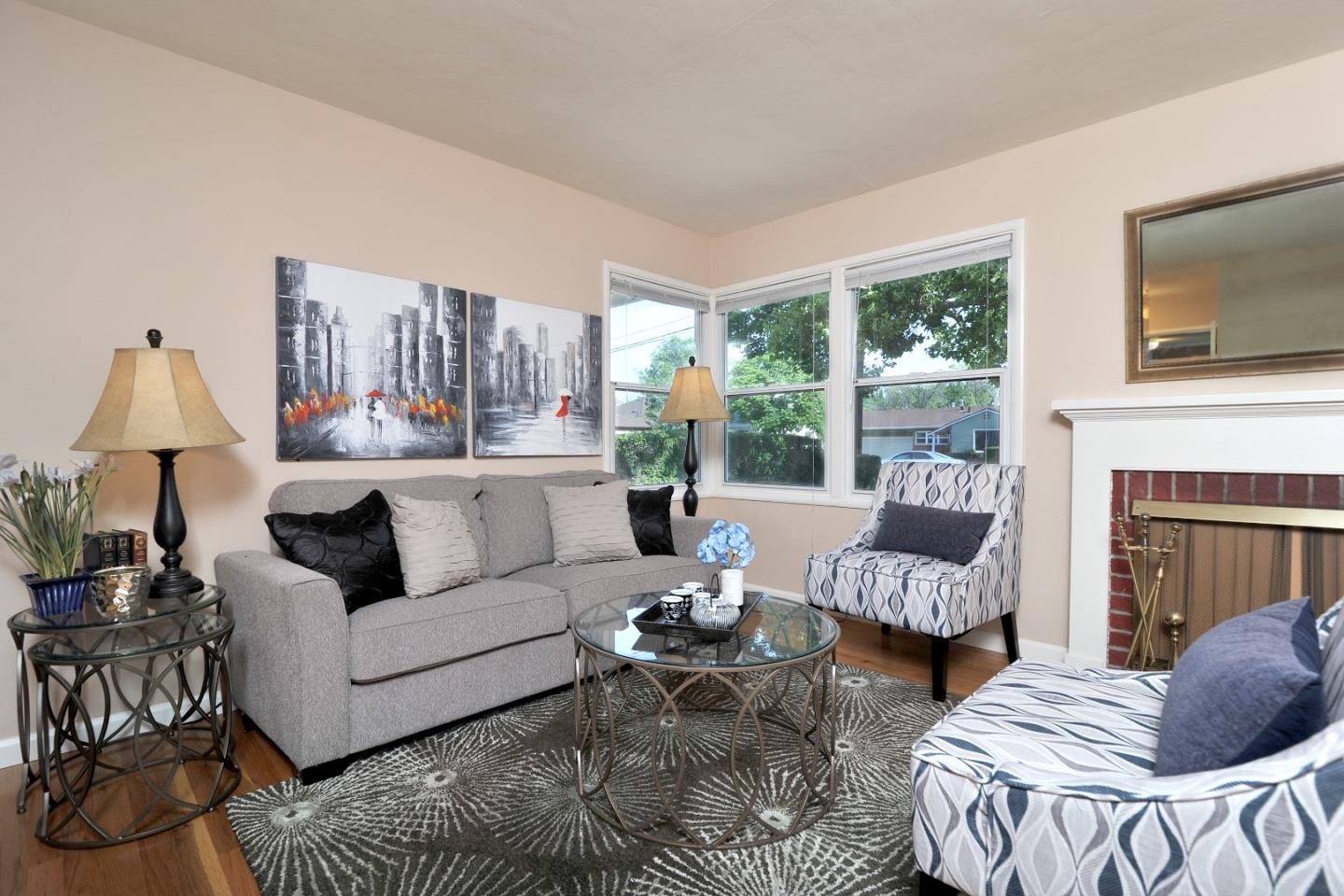 Public Record: 1136 Fewtrell Dr Campbell, CA 95008