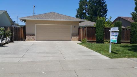 728 Stendhal Ln