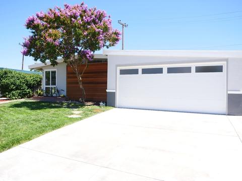 707 Hibiscus Pl