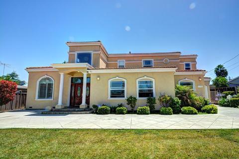 943 Wren Ct