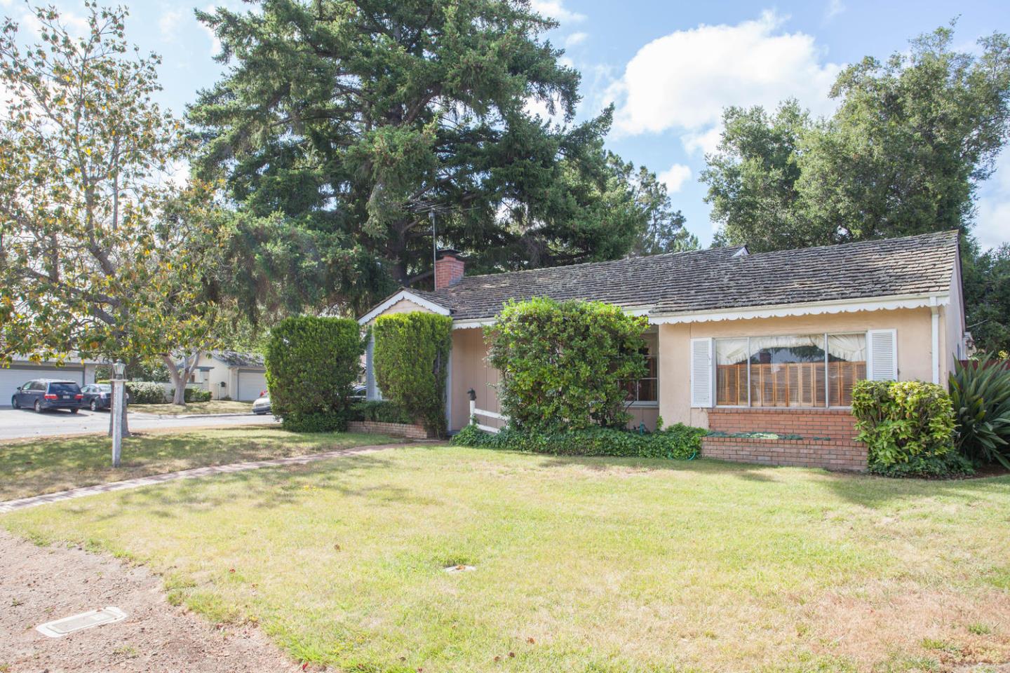 22030 Wallace Dr, Cupertino CA 95014