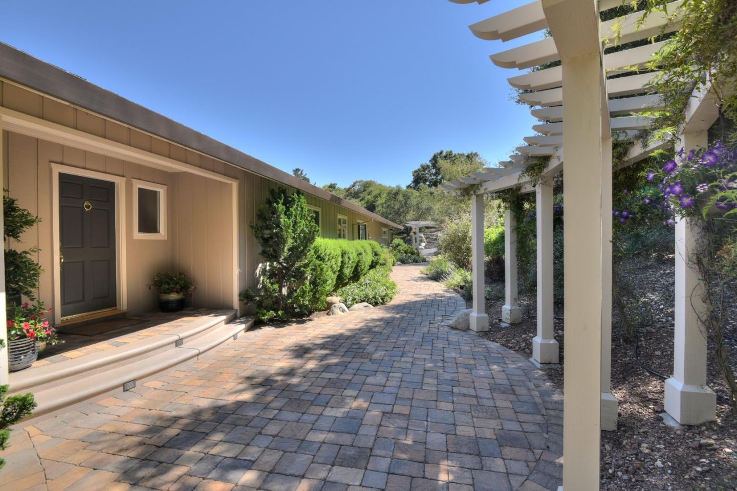 For Sale: 9000 El Doric Ct Gilroy, CA 95020