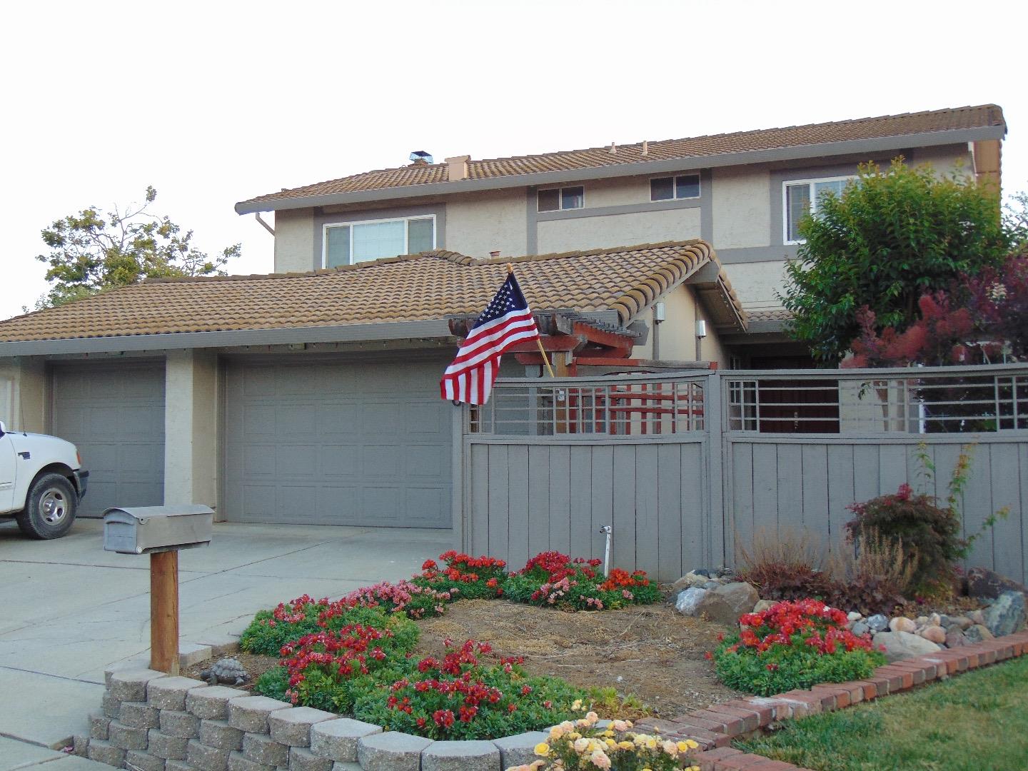 For Sale: 8 Stratford Pl Gilroy, CA 95020