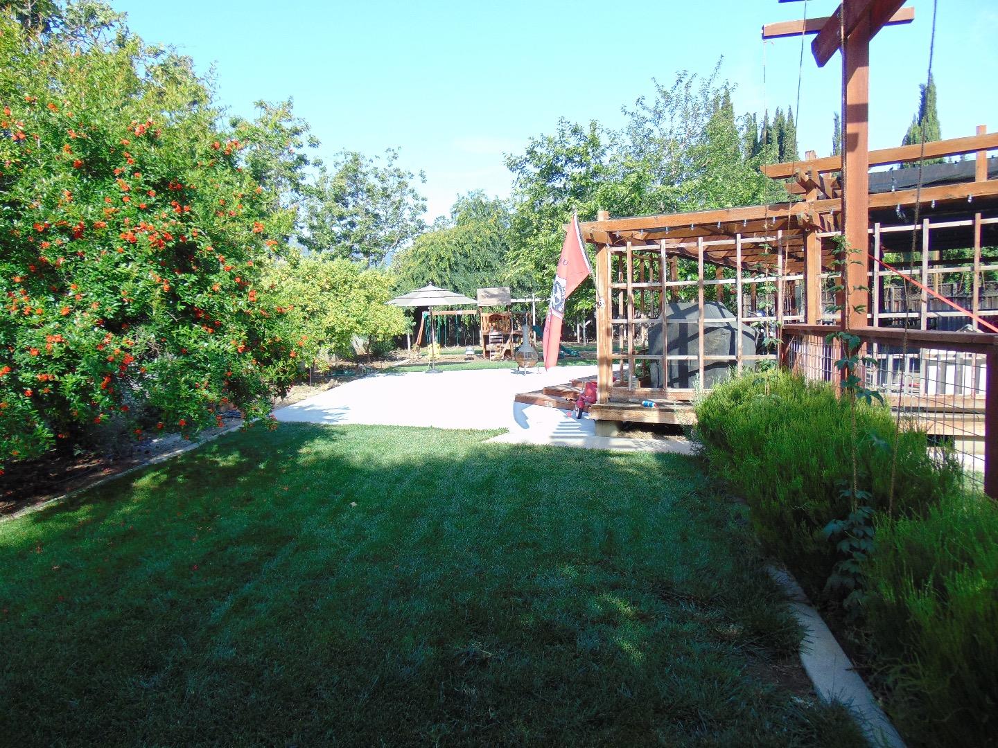 For Sale: 8 Stratford Pl Gilroy, CA 95020