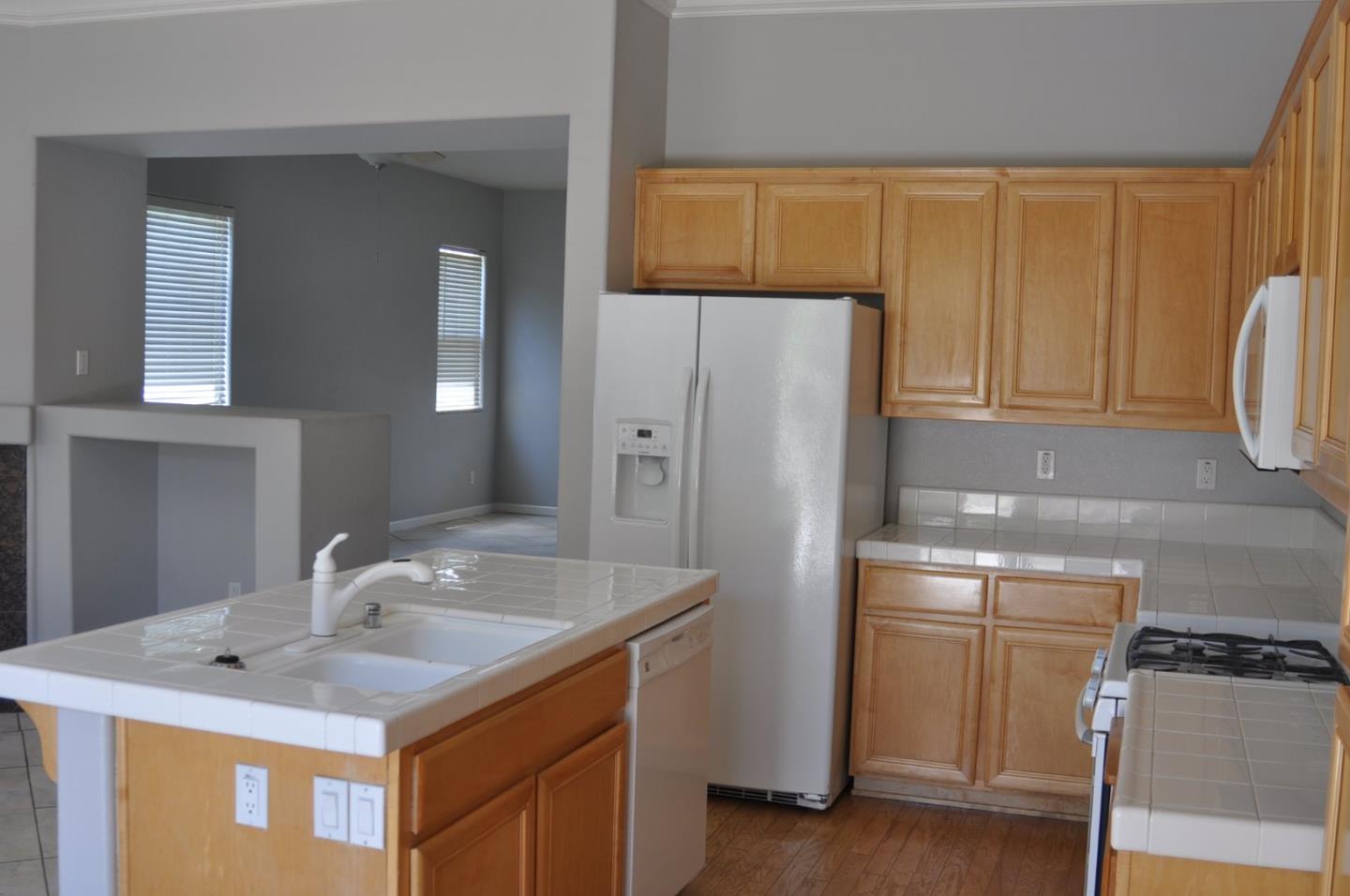 Public Record: 1561 Liberty Dr Hollister, CA 95023