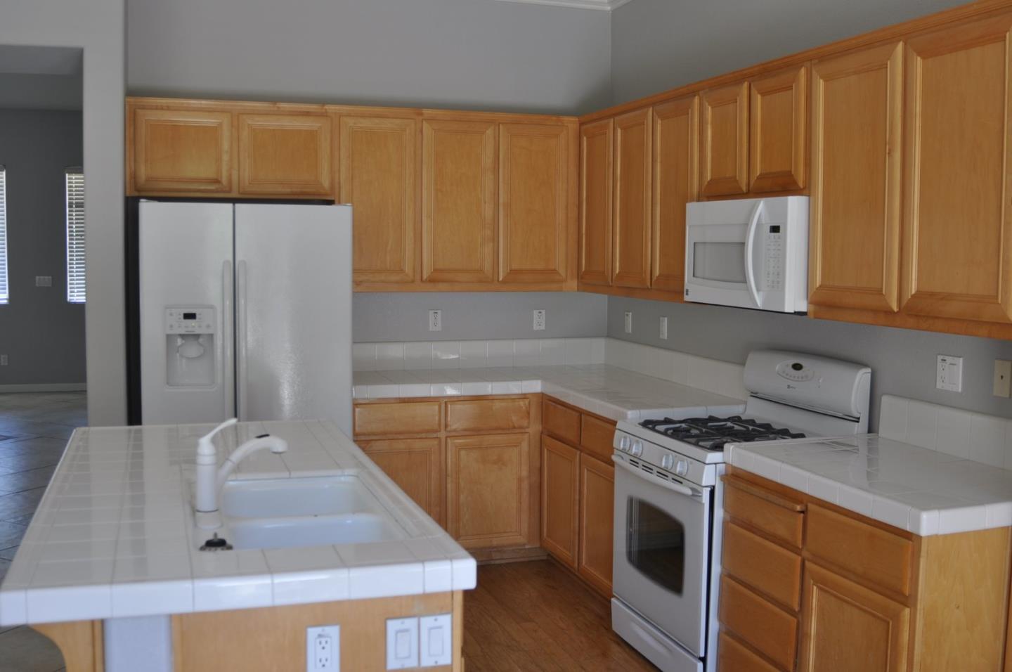 Public Record: 1561 Liberty Dr Hollister, CA 95023